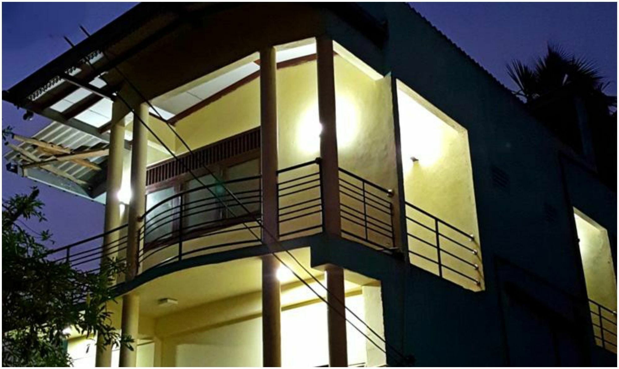 City Centre Lodge Ponnarankulama Exterior foto